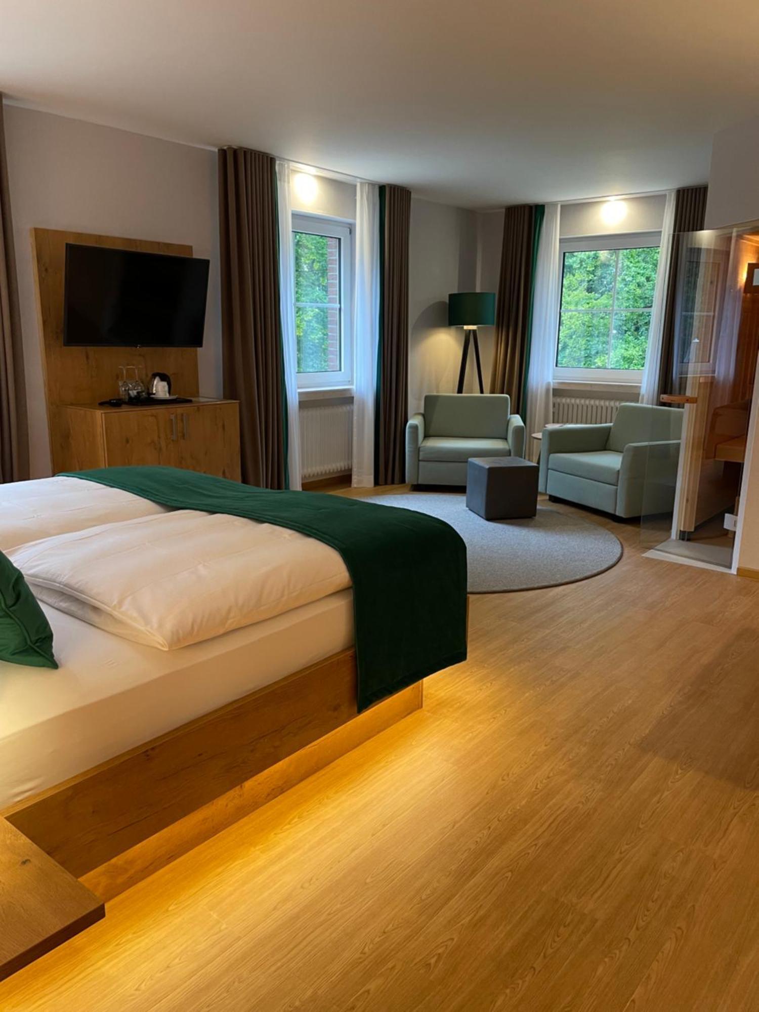 Hotel Elfbuchen Cassel Extérieur photo