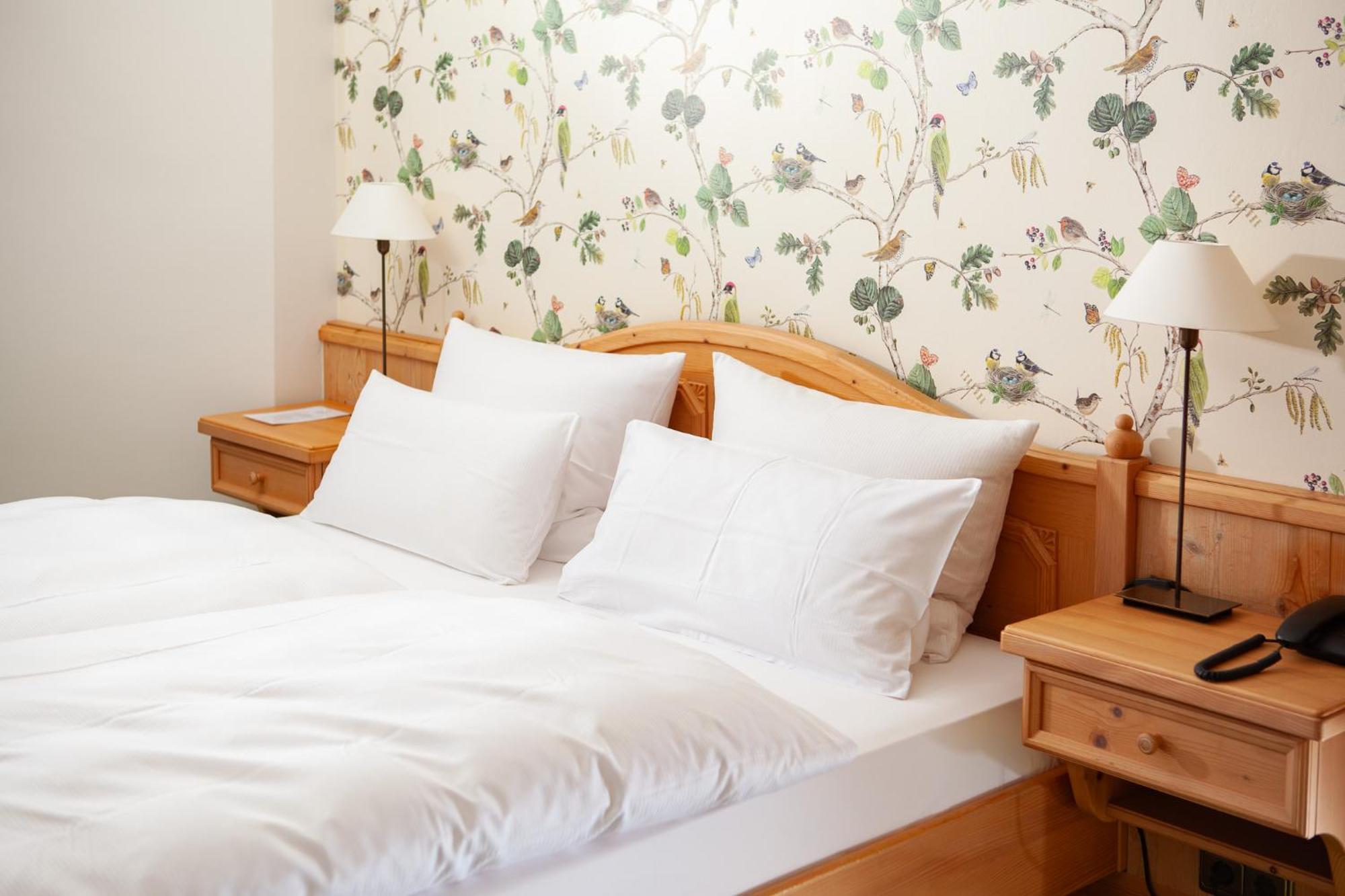 Hotel Elfbuchen Cassel Extérieur photo
